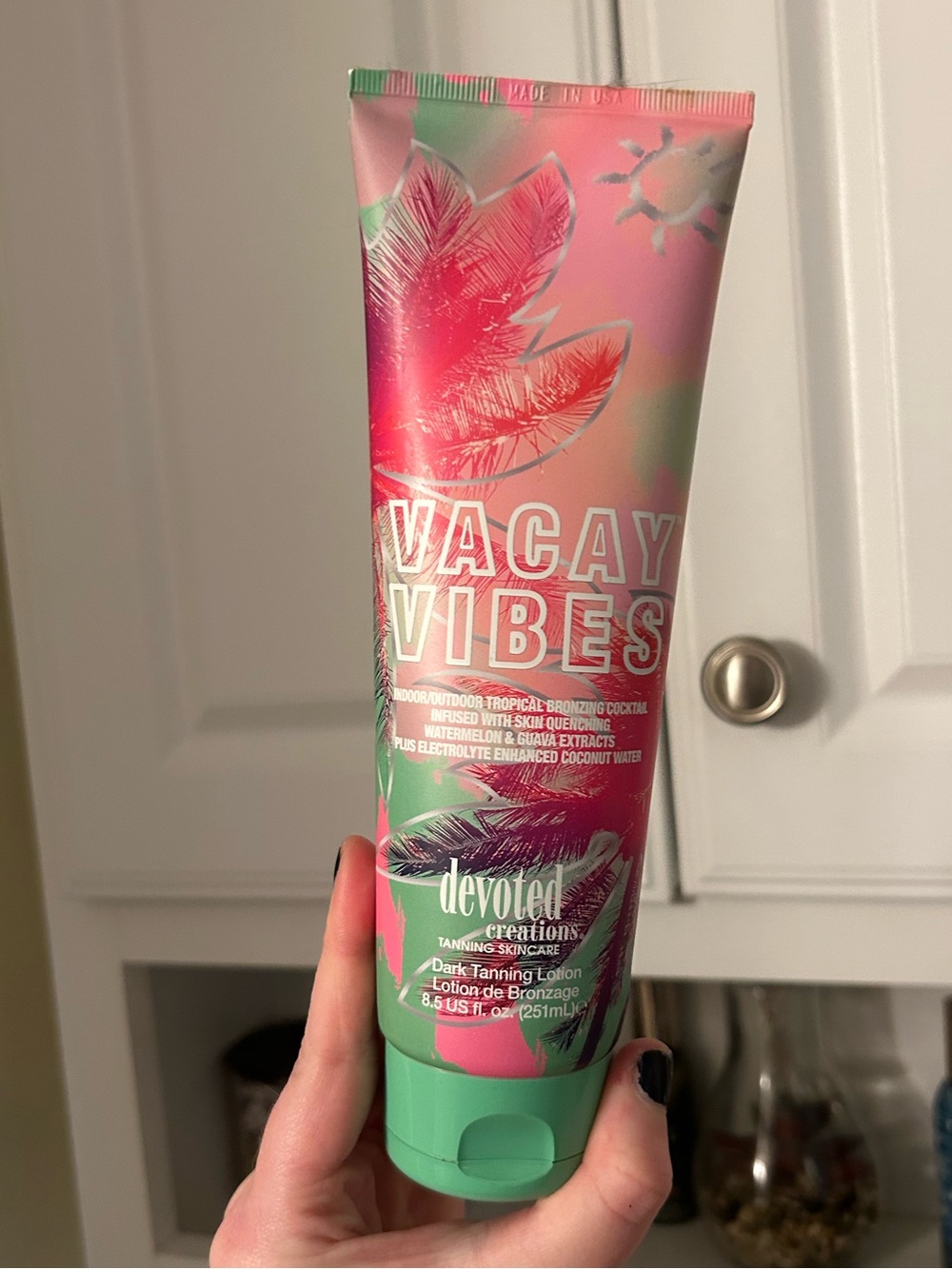 Vacay Vibes Dark Tanning Lotion